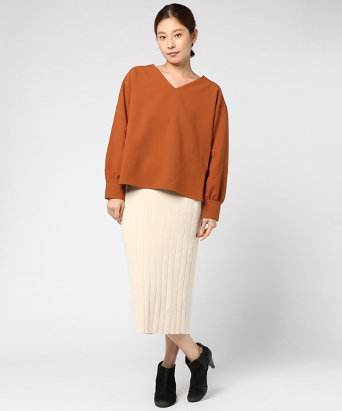 Emma Taylor（エマテイラー）の「バックロングトップス×リブニットスカート セットアップ（セットアップ・レディース・ネイビー/オフホワイト/ダークオレンジ・38/36）」の4枚目の写真