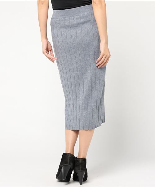 Emma Taylor（エマテイラー）の「バックロングトップス×リブニットスカート セットアップ（セットアップ・レディース・ネイビー/オフホワイト/ダークオレンジ・38/36）」の14枚目の写真