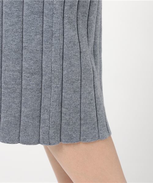 Emma Taylor（エマテイラー）の「バックロングトップス×リブニットスカート セットアップ（セットアップ・レディース・ネイビー/オフホワイト/ダークオレンジ・38/36）」の15枚目の写真