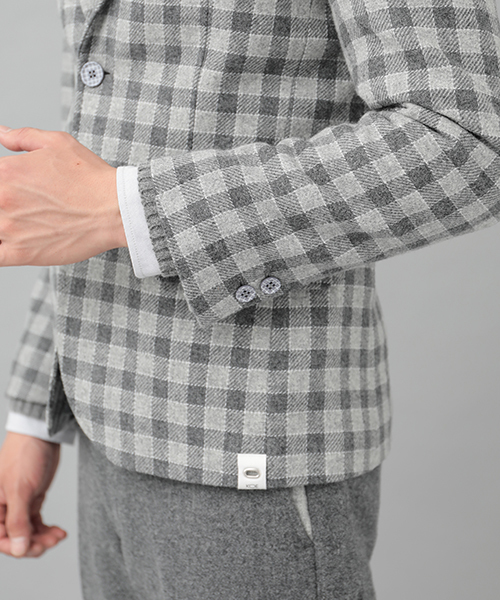 koe×THOM BROWNE（コエトムブラウン）の「[KOE×THOM BROWNE] MENS CHECK SPORTCOAT（テーラードジャケット・メンズ・グレー・SMALL/MEDIUM/LARGE）」の5枚目の写真