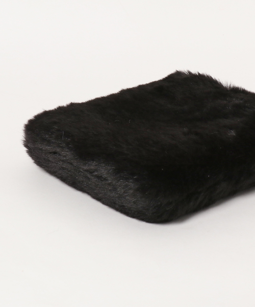 Color（カラー）の「エコファースクエアショルダーバッグ（ショルダーバッグ・レディース・ブラック/ホワイト/ブルー/スモークピンク/グレー/キャメル・FREE）」の7枚目の写真