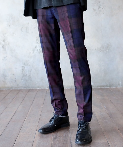 THE CASUAL(カジュアル)の「TRストレッチ スーツ地 テーパード スラックス パンツ(スラックス・メンズ・ベージュ/ストライプ/チェック/グレー/ブラック/ネイビー/テラコッタ/カーキ/ワイン/チャコール/ブラウン/ベージュ系その他/グリーン系その他/ベージュ系その他2/ベージュ系その他3/グレー系その他/ベージュ系その他4/ブラウン系その他/ブラック系その他2/グレー系その他2/ブラック系その他/ベージュ系その他5/レッド系その他/ブラウン系その他2/オフホワイト・M/L/S/XL)」の22枚目の写真