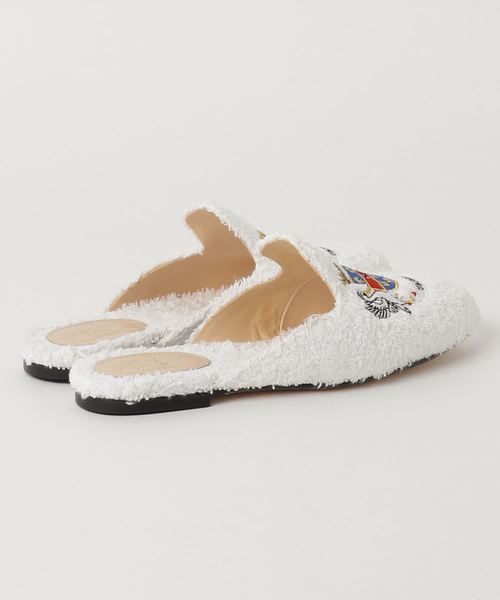 HELIOPOLE（エリオポール）の「CARLA SAINT BARTH　エンブレム刺繍パイルバブーシュ（サンダル・レディース・ホワイト・36/37）」の3枚目の写真