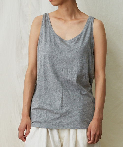 IKKUNA（イクナ）の「tank-top／タンクトップ（タンクトップ・レディース・チャコールグレー/グレー/ターコイズブルー/キナリ/イエロー/ブラウン系その他・1）」の3枚目の写真