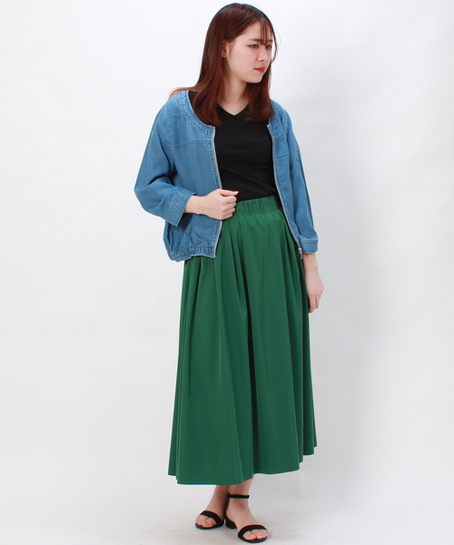 TRUDEA(トルディア)の「【接触冷感シルケット素材】 Vネック 半袖カットソー(Tシャツ/カットソー・レディース・ホワイト/ブラック/ベージュ/ネイビー・SMALL/MEDIUM/LARGE)」の7枚目の写真