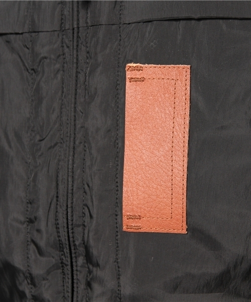 PUMA（プーマ）の「LONG MA-1 Jacket - PUMA by MIHARAYASUHIRO（ナイロンジャケット・メンズ・ブラック/カーキ・X-SMALL/LARGE/SMALL/MEDIUM）」の14枚目の写真
