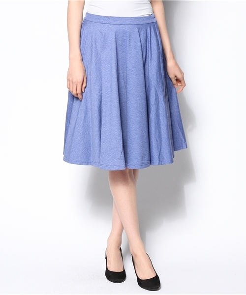 mystic(ミスティック)の「ミドル丈フレアースカート(スカート・レディース・オフホワイト/ブルー/ブラック/グレー・フリ-)」の4枚目の写真