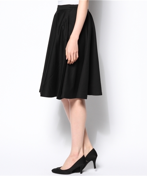 mystic(ミスティック)の「ミドル丈フレアースカート(スカート・レディース・オフホワイト/ブルー/ブラック/グレー・フリ-)」の8枚目の写真