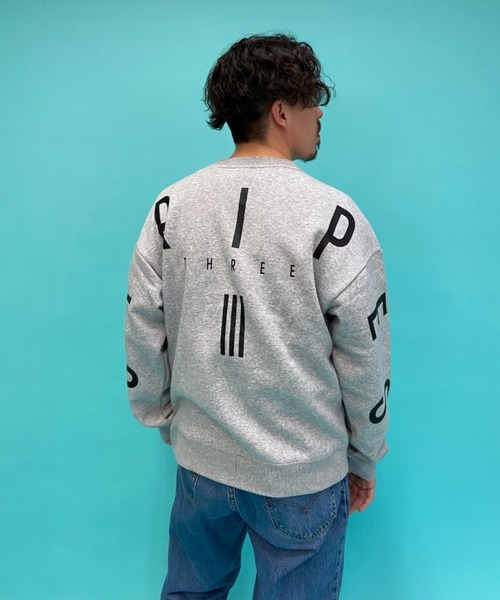 adidas(アディダス)の「adidas/アディダス ルーズシルエット バックプリントスウェット FYK37 ED1991(スウェット・メンズ・グレー・M/L/XL)」の11枚目の写真