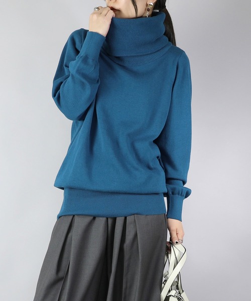 and it_(アンドイット)の「ふかくしゅネックコットンニット(ニット/セーター・レディース・チャコールグレー/ブラック/パープル/ピンク/モカ/オートミール/ブルーグリーン/ブラウン系その他/ピンク系その他/パープル系その他/ベージュ系その他・S~M/L~LL/3L~4L)」の8枚目の写真