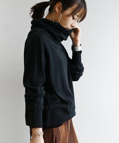 and it_(アンドイット)の「ふかくしゅネックコットンニット(ニット/セーター・レディース・チャコールグレー/ブラック/パープル/ピンク/モカ/オートミール/ブルーグリーン/ブラウン系その他/ピンク系その他/パープル系その他/ベージュ系その他・S~M/L~LL/3L~4L)」の19枚目の写真