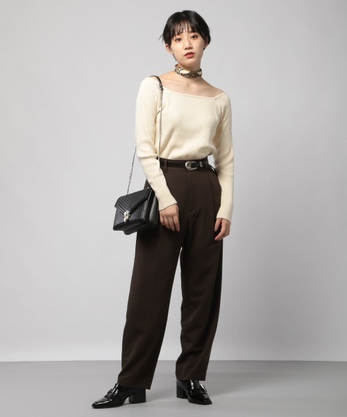 PAGEBOY（ページボーイ）の「スクエアリブニットプルオーバー（ニット/セーター・レディース・ブラック/ダークブラウン/オフホワイト/ライトブラウン・FREE）」の5枚目の写真