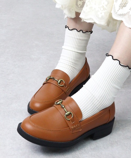 AAA+（サンエープラス）の「AAA /軽量 マニッシュ ビットローファー(3572)（ローファー・レディース・ブラック/ブラック系その他/アイボリー/ブラウン系その他/ダークブラウン/ブラック系その他2/パイソン/キャメル/グレイッシュベージュ/ブラック×ブラック/ブラック×ホワイト/シルバー・40/38/39/35/36/37/41/42/44/43）」の10枚目の写真