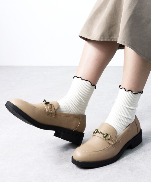 AAA+（サンエープラス）の「AAA /軽量 マニッシュ ビットローファー(3572)（ローファー・レディース・ブラック/ブラック系その他/アイボリー/ブラウン系その他/ダークブラウン/ブラック系その他2/パイソン/キャメル/グレイッシュベージュ/ブラック×ブラック/ブラック×ホワイト/シルバー・40/38/39/35/36/37/41/42/44/43）」の9枚目の写真