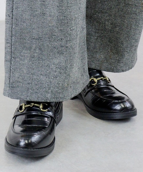 AAA+（サンエープラス）の「AAA /軽量 マニッシュ ビットローファー(3572)（ローファー・レディース・ブラック/ブラック系その他/アイボリー/ブラウン系その他/ダークブラウン/ブラック系その他2/パイソン/キャメル/グレイッシュベージュ/ブラック×ブラック/ブラック×ホワイト/シルバー・40/38/39/35/36/37/41/42/44/43）」の6枚目の写真