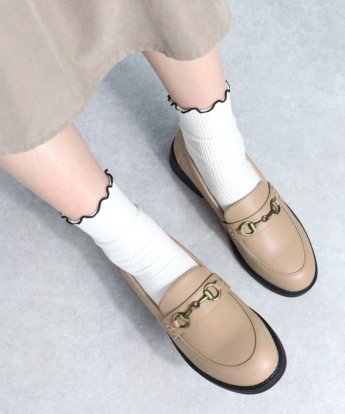 AAA+（サンエープラス）の「AAA /軽量 マニッシュ ビットローファー(3572)（ローファー・レディース・ブラック/ブラック系その他/アイボリー/ブラウン系その他/ダークブラウン/ブラック系その他2/パイソン/キャメル/グレイッシュベージュ/ブラック×ブラック/ブラック×ホワイト/シルバー・40/38/39/35/36/37/41/42/44/43）」の16枚目の写真