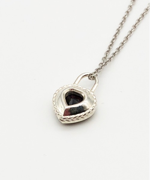 ATELIER COVA（アトリエコバ）の「シルバー925　8㎜天然石ハートチャームネックレス【ガーネット・アメシスト】（ネックレス・レディース・パープル系その他/ワインレッド/ブラック/ブルー/グリーン・FREE）」の11枚目の写真