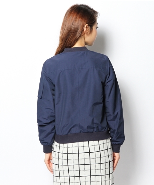 Ray BEAMS（レイビームス）の「Ray BEAMS / グログラン MA-1 ブルゾン（ブルゾン・レディース・ブラック/ネイビー・0/1）」の11枚目の写真