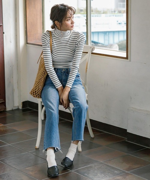 KOBE LETTUCE（コウベレタス）の「スクエアトゥギャザーフラットパンプス（パンプス・レディース・ベージュ/アイボリー/ブラック/シルバー/ラベンダー・LL/M/S/L）」の15枚目の写真