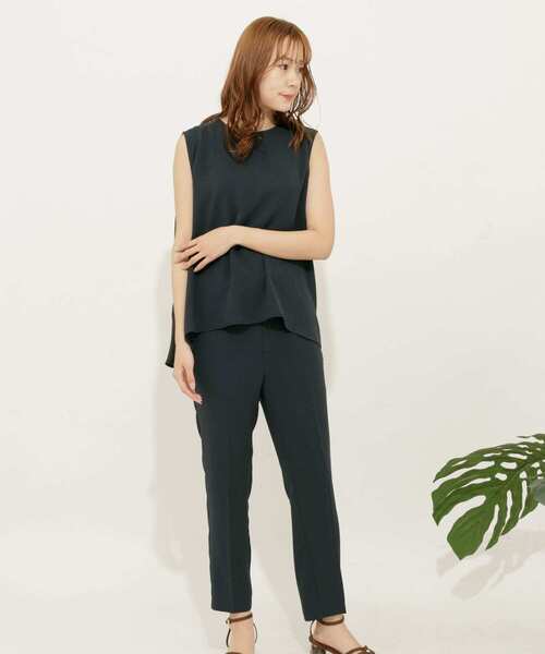 SENSE OF PLACE by URBAN RESEARCH（センスオブプレイスバイアーバンリサーチ）の「バックフレアセットアップ(テーパード)（セットアップ・レディース・ネイビー/グリーン/ライトベージュ・SMALL/MEDIUM）」の3枚目の写真