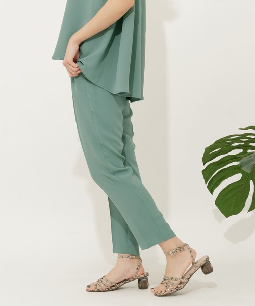 SENSE OF PLACE by URBAN RESEARCH（センスオブプレイスバイアーバンリサーチ）の「バックフレアセットアップ(テーパード)（セットアップ・レディース・ネイビー/グリーン/ライトベージュ・SMALL/MEDIUM）」の12枚目の写真