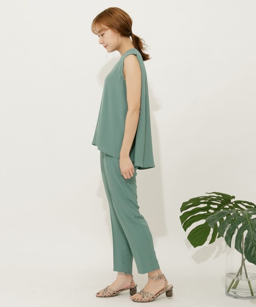 SENSE OF PLACE by URBAN RESEARCH（センスオブプレイスバイアーバンリサーチ）の「バックフレアセットアップ(テーパード)（セットアップ・レディース・ネイビー/グリーン/ライトベージュ・SMALL/MEDIUM）」の14枚目の写真