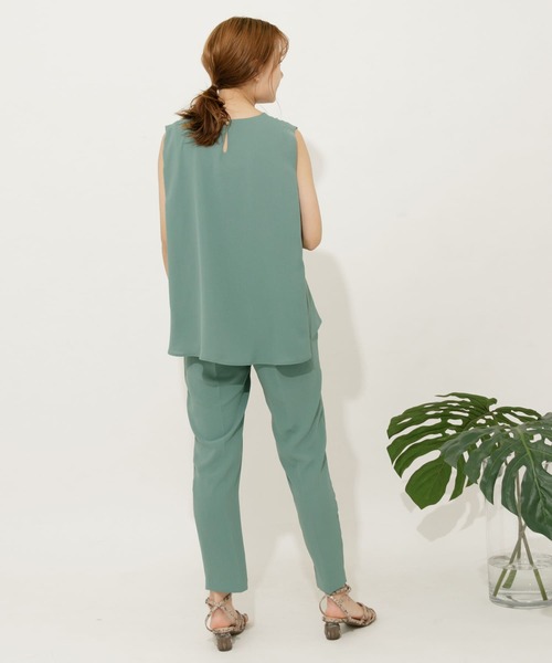 SENSE OF PLACE by URBAN RESEARCH（センスオブプレイスバイアーバンリサーチ）の「バックフレアセットアップ(テーパード)（セットアップ・レディース・ネイビー/グリーン/ライトベージュ・SMALL/MEDIUM）」の15枚目の写真