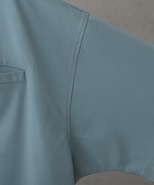 anown(アノン)の「<新色追加>シャイニーステッチオーバーサイズ半袖シャツ【ファッションインフルエンサー tai×anown 限定コラボ】(シャツ/ブラウス・メンズ・ホワイト/ブラック/グレー系その他/ライトインディゴブルー・M/L)」の22枚目の写真