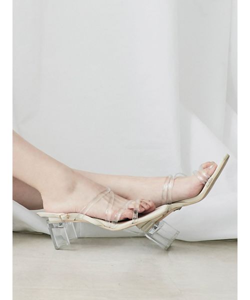 dazzlin（ダズリン）の「メニーストラップサンダル【WEB限定】（サンダル・レディース・ベージュ/グリーン/クリア・SMALL/MEDIUM/LARGE）」の7枚目の写真