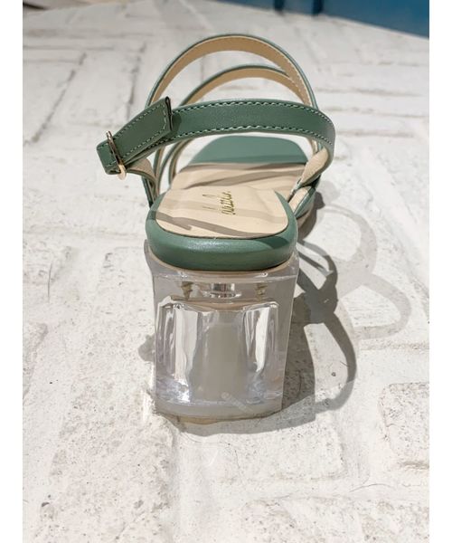 dazzlin（ダズリン）の「メニーストラップサンダル【WEB限定】（サンダル・レディース・ベージュ/グリーン/クリア・SMALL/MEDIUM/LARGE）」の15枚目の写真