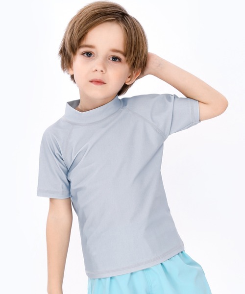 TeddyShop（テディショップ）の「キッズ水着 カラフル半袖ラッシュガードトップス（ラッシュガード・キッズ・ブラック/ネイビー/イエロー/ドット/ホワイト/ホワイト×ピンク/グレー/ライトブルー・100cm/130cm/150cm/110cm/120cm/140cm）」の4枚目の写真