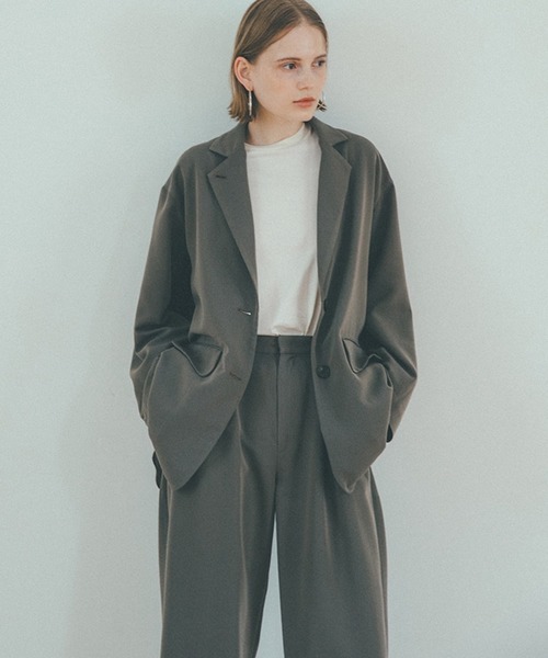 CLANE(クラネ)の「【CLANE(クラネ)】バックフリルテーラードジャケット 19103-0391(テーラードジャケット・レディース・グレー/サックスブルー・1)」の3枚目の写真