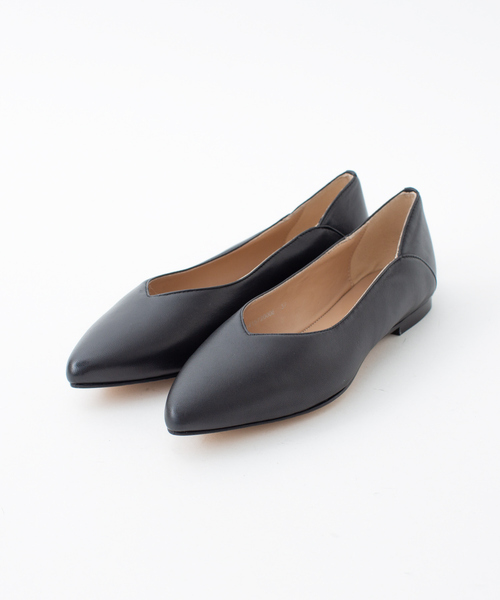 Au BANNISTER(オゥバニスター)の「【販売店舗限定】Vカットフラットパンプス(パンプス・レディース・ブラック/グレー/ブロンズ/シルバー/オフホワイト・38/39/35/36/37)」の6枚目の写真