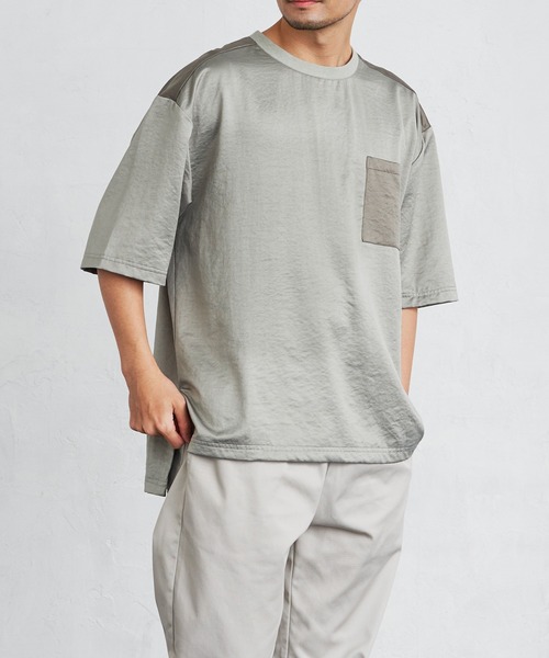 Loungewear tokyo(ラウンジウェアトウキョウ)の「ビッグシルエット 配色ビンテージサテン 1ポケット半袖ヘムラインカットソー(Tシャツ/カットソー・メンズ・ブラック系その他/ベージュ系その他/グリーン系その他/ブルー系その他・L/M)」の3枚目の写真