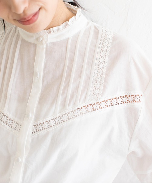 Mysa&Liina（ミーサリーナ）の「コットンレースショートブラウス（シャツ/ブラウス・レディース・ライトグレー/オフホワイト/ブルー・M）」の6枚目の写真
