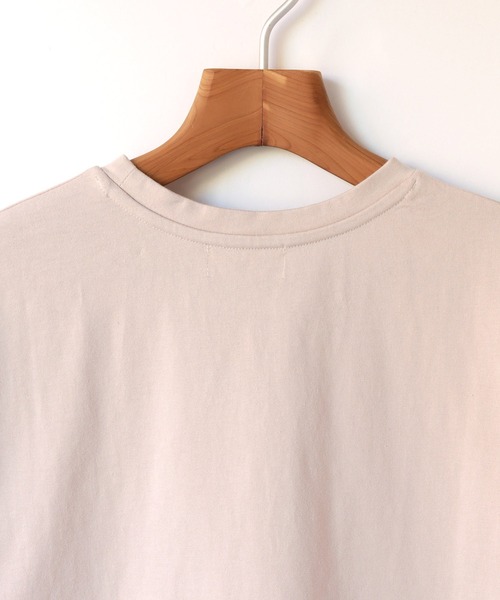 andme(アンドミー)の「コットン長袖ラウンドヘムTシャツ チュニック(Tシャツ/カットソー・レディース・ブラック/ベージュ/オフホワイト・M)」の19枚目の写真