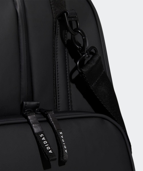 adidas（アディダス）の「ウィメンズ スリーストライプボストン