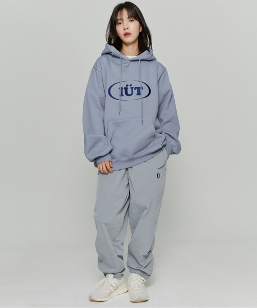 パーカー・フーディ VETEMENTS 'Oval Logo' hoodie Taupe Oval Logo Cropped Boxy Hoodie by VETEMENTS on Sale