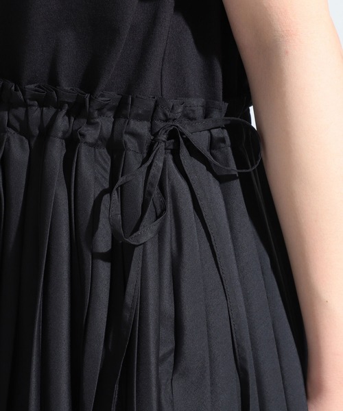 Ray BEAMS（レイビームス）の「Ray BEAMS / プリーツ キリカエ ハーフスリーブ Tシャツ（Tシャツ/カットソー・レディース・ホワイト/ブラック/ダークブラウン・ONE SIZE）」の18枚目の写真