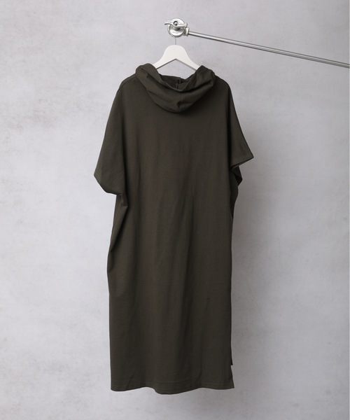 ap retro（アプレトロ）の「ミニ裏毛パーカーワンピース（ワンピース・レディース・ブラック/ベージュ/カーキ/ブルーグリーン/ライトベージュ/チャコール・FREE）」の17枚目の写真