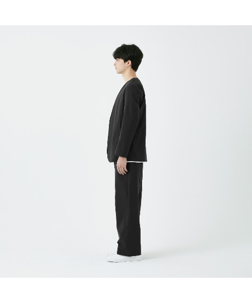 CHRONE（クロネ）の「CHRONE borderless straight trousers -male-（スラックス・メンズ・ブラック/ベージュ/ネイビー・S/M/L）」の17枚目の写真