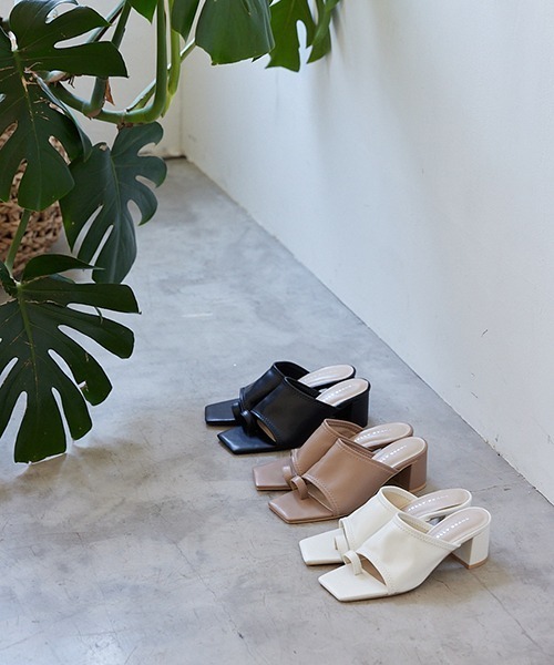 JELLY BEANS（ジェリービーンズ）の「トング太ヒールミュール(210-30304)JELLY BEANS(ジェリービーンズ)（サンダル・レディース・ホワイト/ブラック/グレイッシュベージュ・S/M/L）」の16枚目の写真