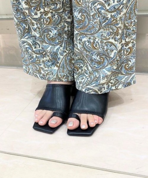 JELLY BEANS（ジェリービーンズ）の「トング太ヒールミュール(210-30304)JELLY BEANS(ジェリービーンズ)（サンダル・レディース・ホワイト/ブラック/グレイッシュベージュ・S/M/L）」の5枚目の写真