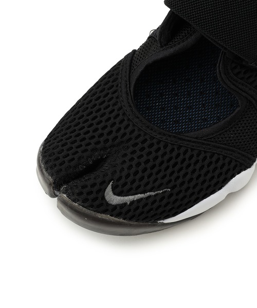 NIKE(ナイキ)の「【NIKE】エアリフトブリーズ(スニーカー・レディース・ホワイト/ブラック・24/25/23)」の12枚目の写真