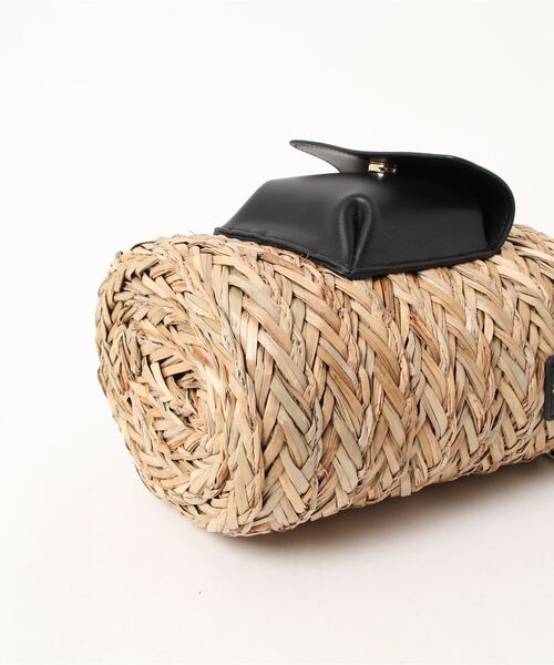 Te chichi(テチチ)の「雑材ポケットバッグ(かごバッグ・レディース・ブラック/オレンジ/ブラウン・フリ-)」の5枚目の写真