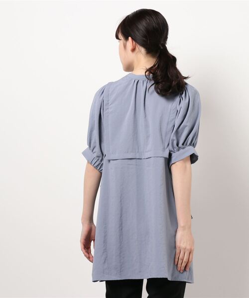 RETRO GIRL（レトロガール）の「５分袖切替チュニックシャツ（シャツ/ブラウス・レディース・ライトブルー/オフホワイト/ライトベージュ/ライトグリーン・FREE）」の5枚目の写真