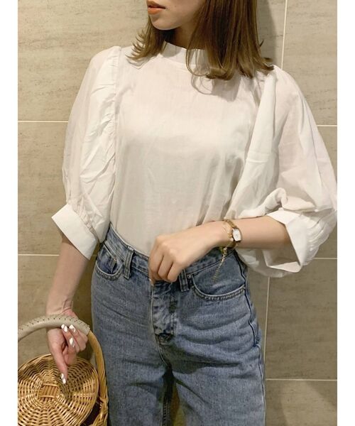 dazzlin（ダズリン）の「ギャザータックハーフスリーブブラウス（シャツ/ブラウス・レディース・オフホワイト/ブルー/ブラウン・FREE）」の6枚目の写真