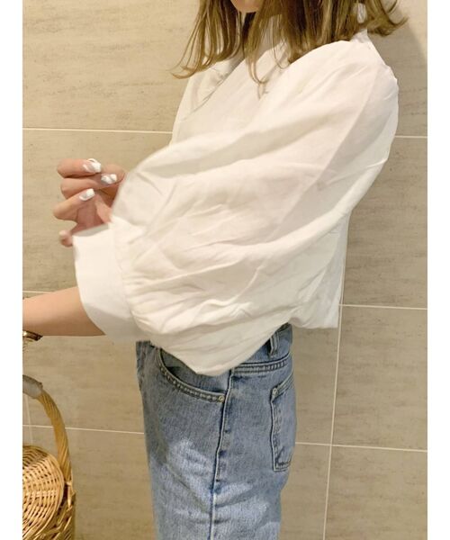 dazzlin（ダズリン）の「ギャザータックハーフスリーブブラウス（シャツ/ブラウス・レディース・オフホワイト/ブルー/ブラウン・FREE）」の9枚目の写真