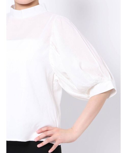 dazzlin（ダズリン）の「ギャザータックハーフスリーブブラウス（シャツ/ブラウス・レディース・オフホワイト/ブルー/ブラウン・FREE）」の15枚目の写真