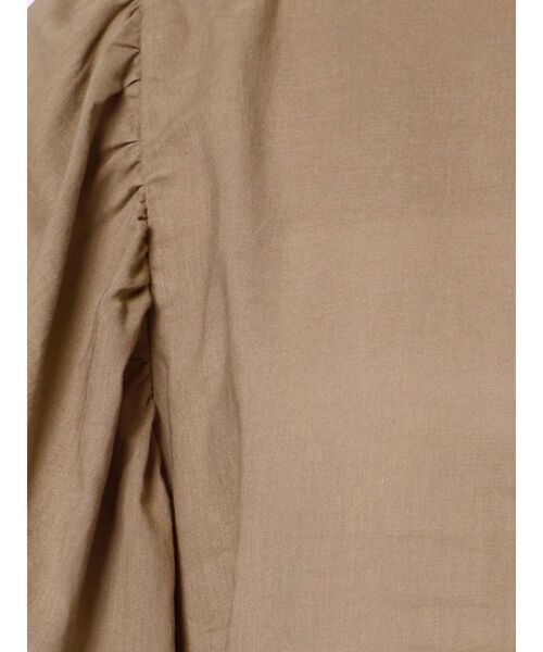 dazzlin（ダズリン）の「ギャザータックハーフスリーブブラウス（シャツ/ブラウス・レディース・オフホワイト/ブルー/ブラウン・FREE）」の18枚目の写真